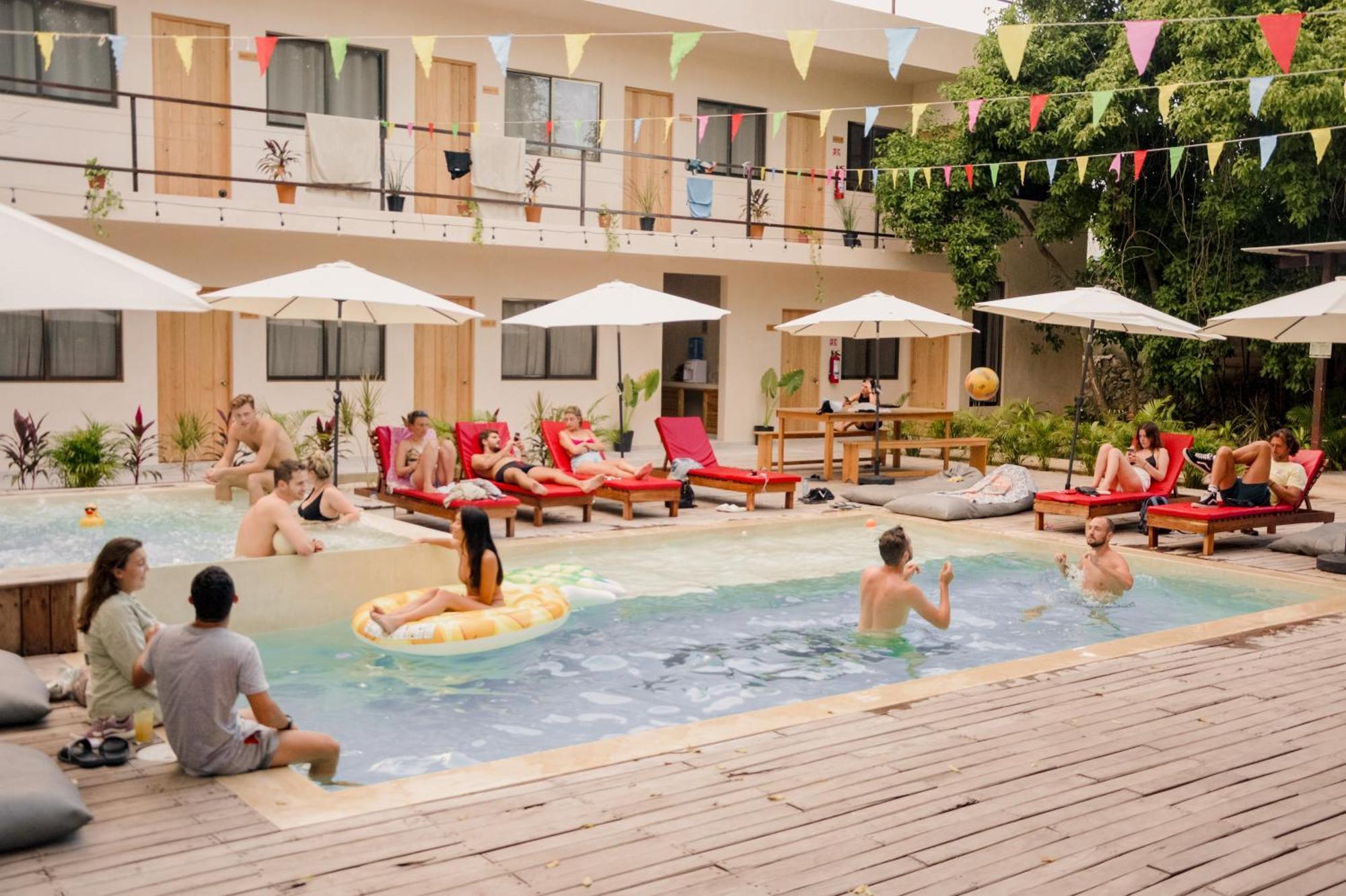 Che Valladolid Hostel & Bar Adults Only エクステリア 写真